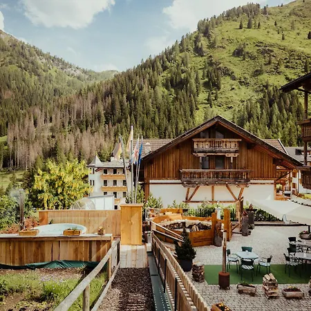 Stella Due Apartahotel *